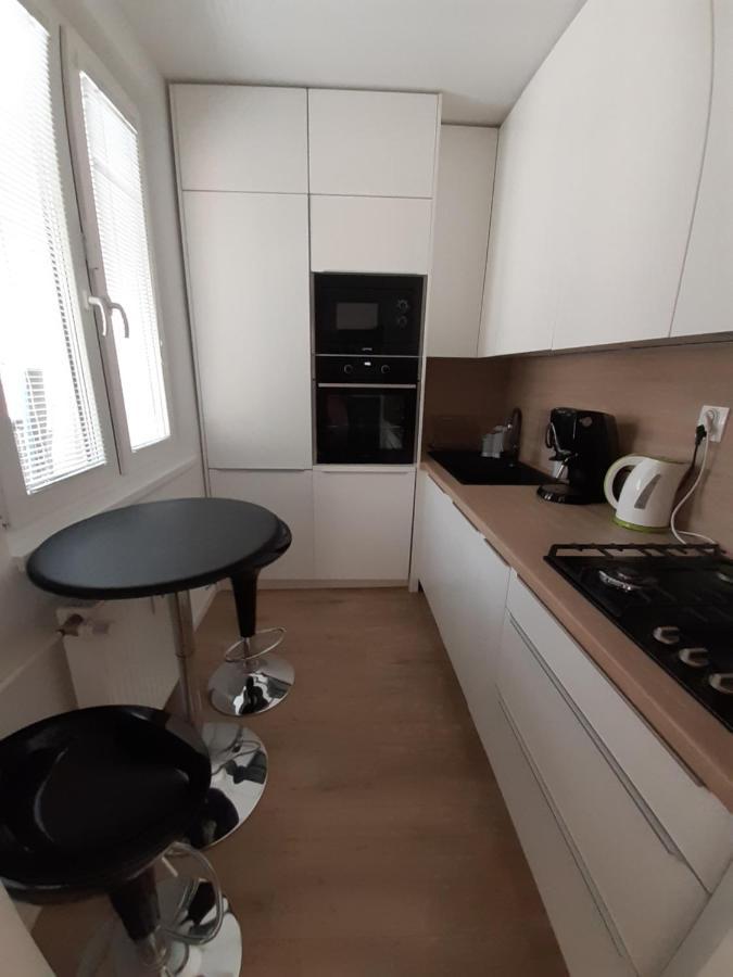 Apartment Klimka With Balcony, Free Wifi And Free Parking Братислава Екстериор снимка
