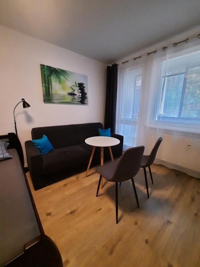 Apartment Klimka With Balcony, Free Wifi And Free Parking Братислава Екстериор снимка
