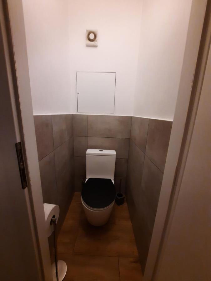 Apartment Klimka With Balcony, Free Wifi And Free Parking Братислава Екстериор снимка