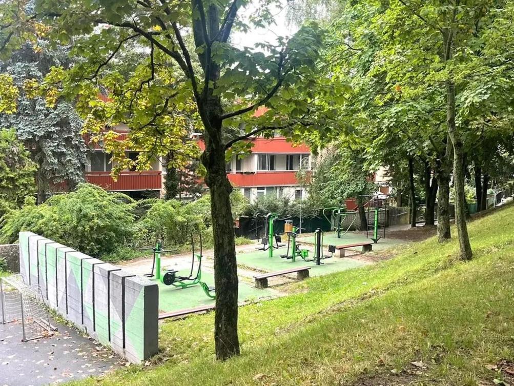 Apartment Klimka With Balcony, Free Wifi And Free Parking Братислава Екстериор снимка