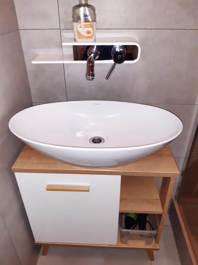Apartment Klimka With Balcony, Free Wifi And Free Parking Братислава Екстериор снимка
